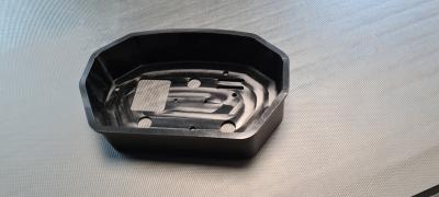 Preview: CNC Schutzcase für das 765 RS Dashboard, gefräst, schwarz eloxiert